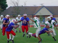 Rodney Bragg takes it around left end vs. Boyet (9-8-04)